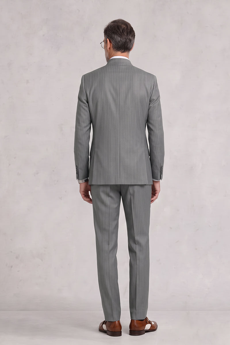 Traje de lana fina gris de Australia