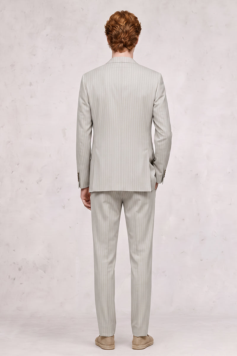 Traje de lana merina gris