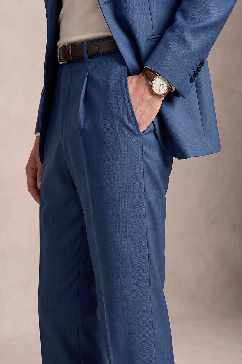 Costume bleu en laine australienne fine